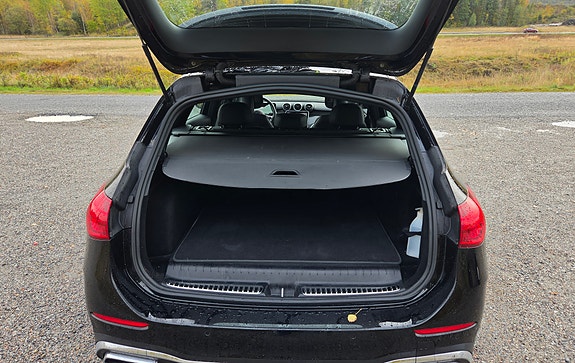 Mercedes-Benz C300 e 14 of 19