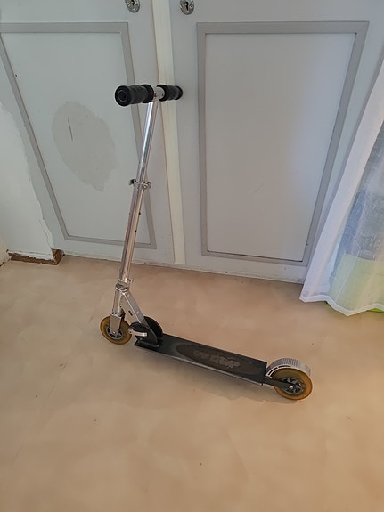 Product image 1 of 8
