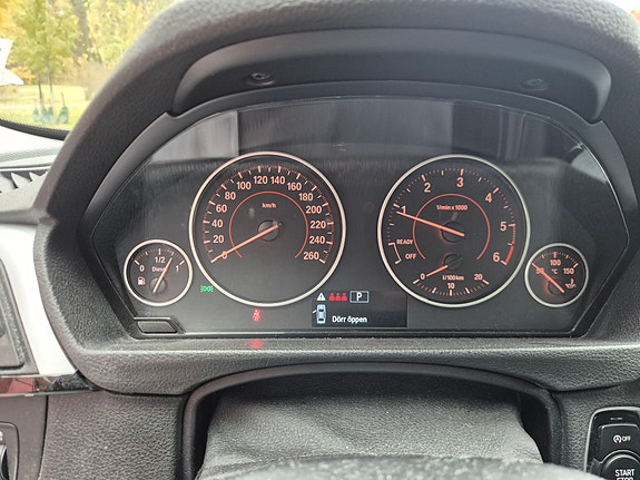 BMW 320d 6 of 12