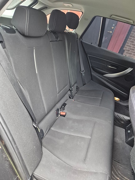 BMW 320d 11 of 12