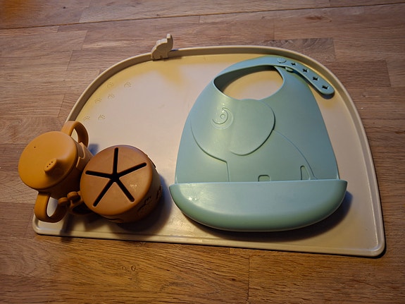 Product image 1 of 3
