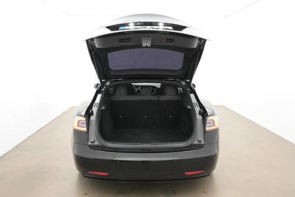 Tesla Model S 11 of 11