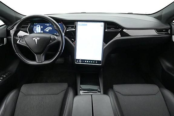 Tesla Model S 4 of 11