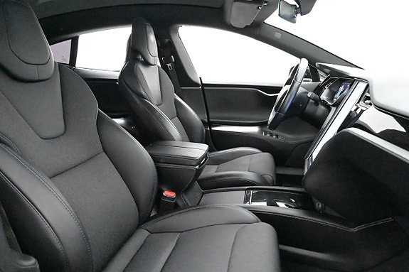 Tesla Model S 6 of 11