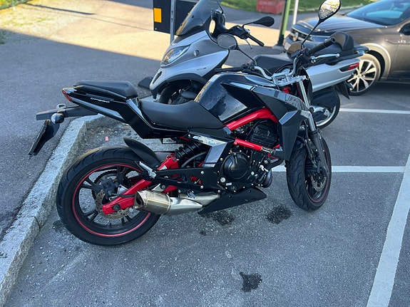 CFMOTO 650NK 2 of 3