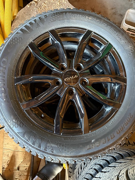 Product image 1 of 2