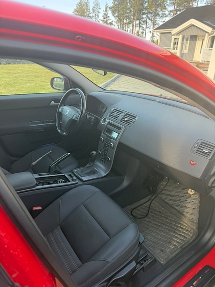 Volvo S40 9 of 11