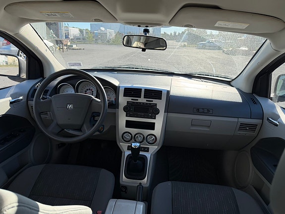 Dodge Caliber 6 of 6