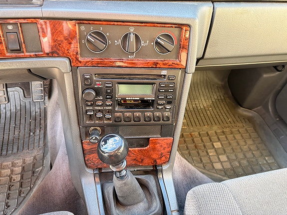 Volvo 940 7 of 12