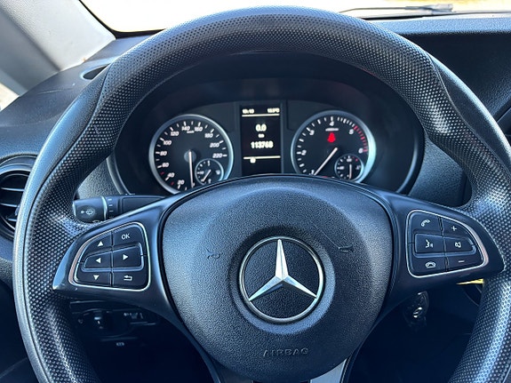 Mercedes-Benz Vito 111 10 of 14
