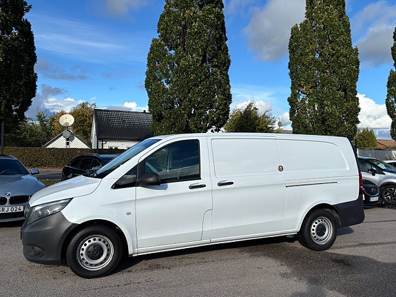 Mercedes-Benz Vito 111 2 of 14
