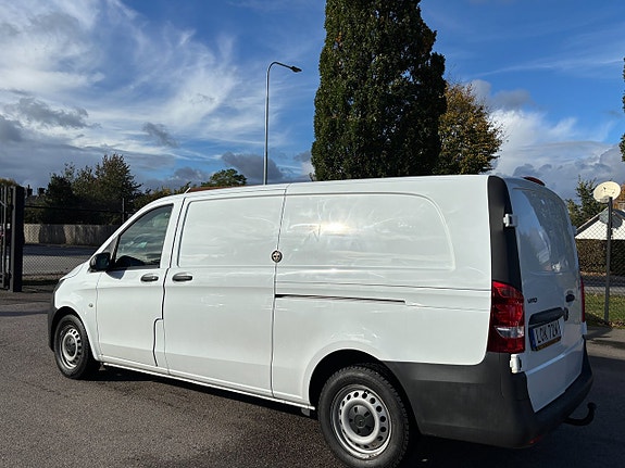 Mercedes-Benz Vito 111 4 of 14