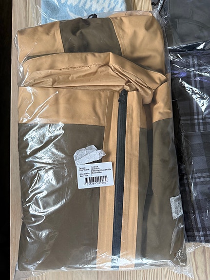 Product image 1 of 4
