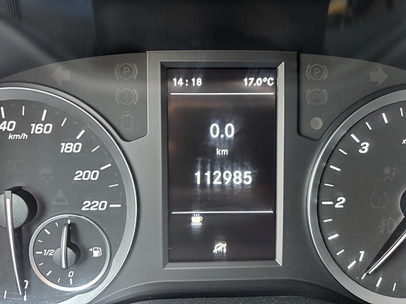 Mercedes-Benz Vito 110 9 of 13