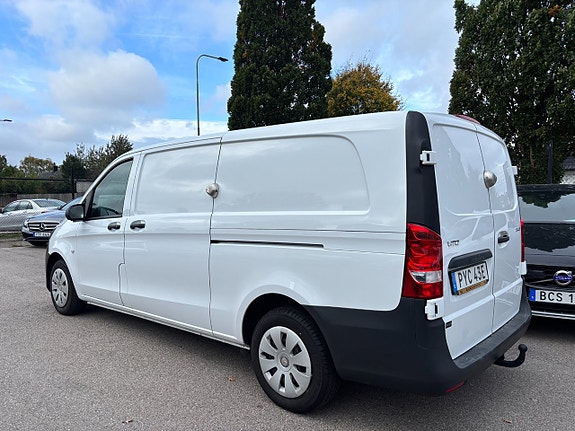 Mercedes-Benz Vito 110 2 of 13