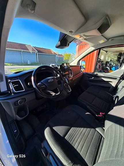Ford Transit Custom 5 of 8