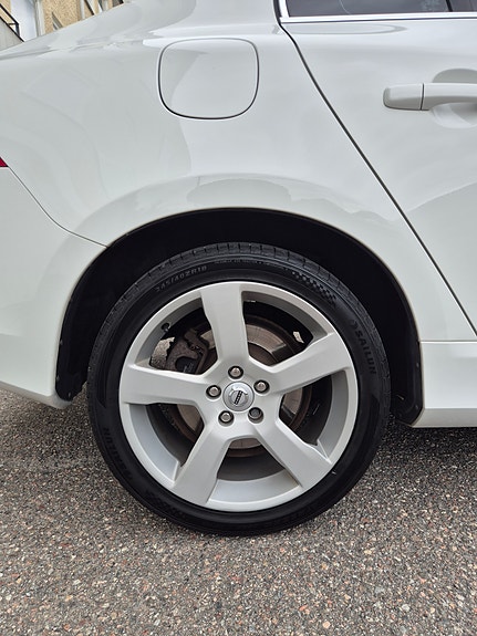 Volvo S60 17 of 17