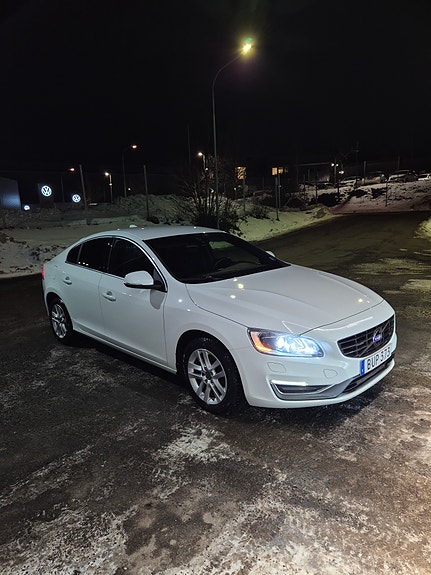Volvo S60 14 of 17