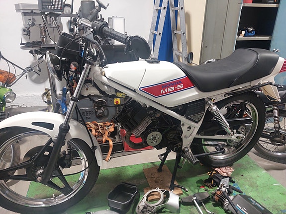 Honda MB5 5 of 5