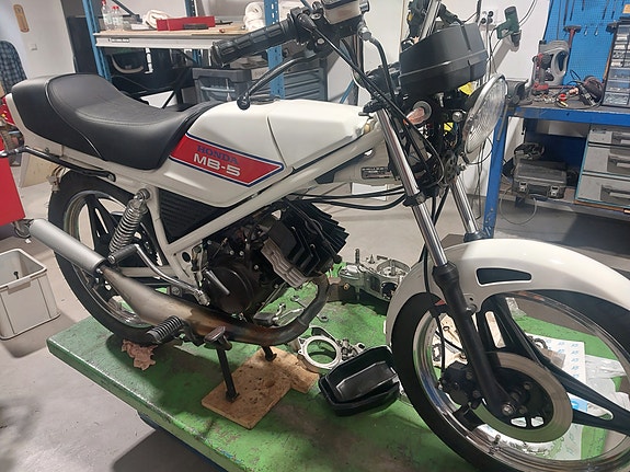 Honda MB5 4 of 5