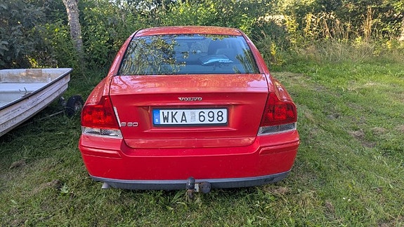 Volvo S60 3 of 4