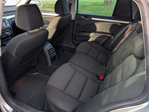 Skoda Superb 6 of 8