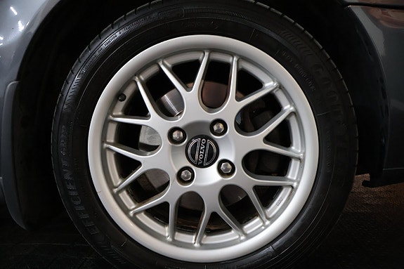 Volvo S40 11 of 19