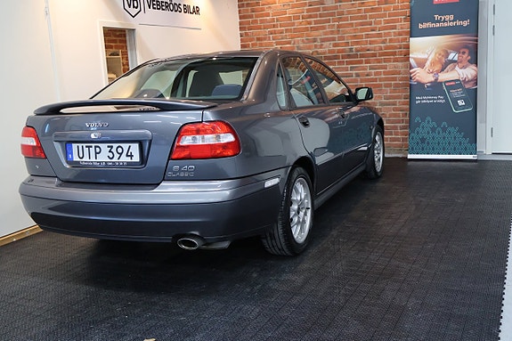 Volvo S40 4 of 19
