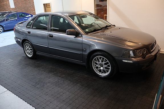 Volvo S40 5 of 19