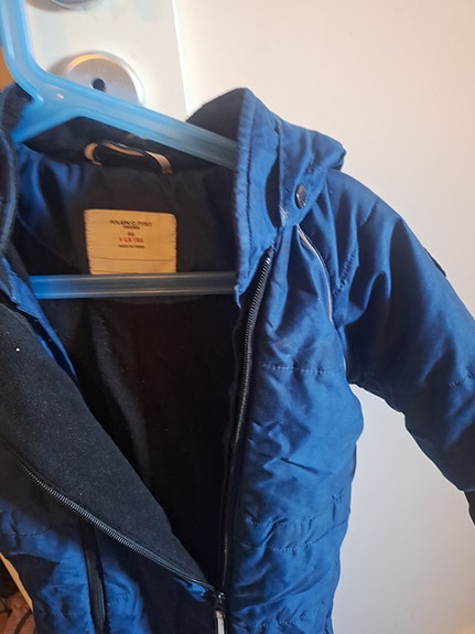 Product image 1 of 3