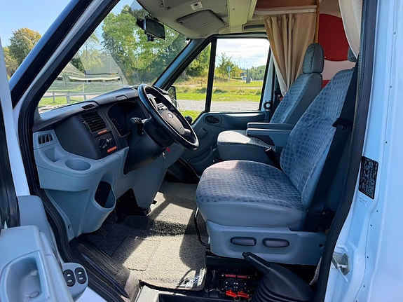 Ford Transit 12 of 28