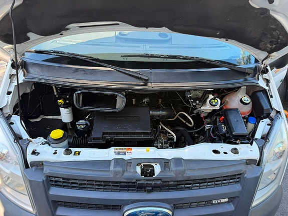 Ford Transit 10 of 28