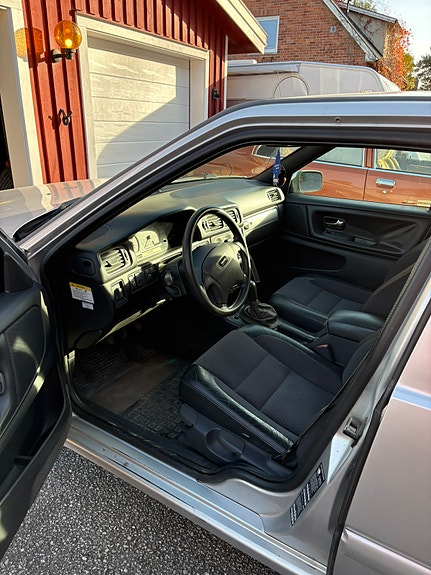 Volvo S70 2 of 2