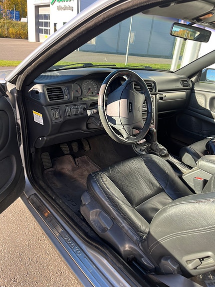 Volvo C70 3 of 5