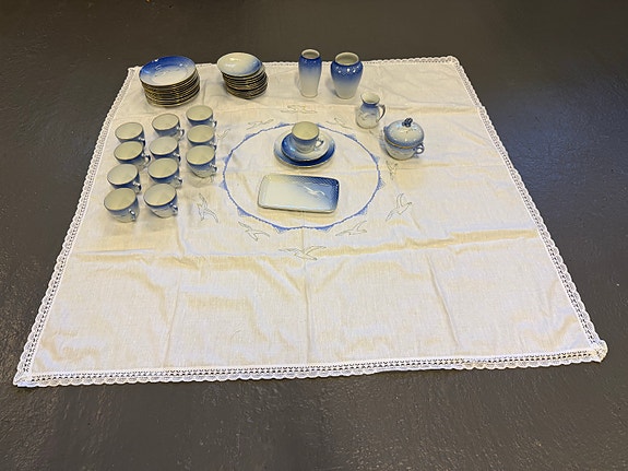 Product image 1 of 4