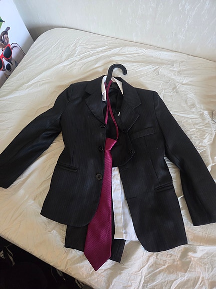 Product image 1 of 9