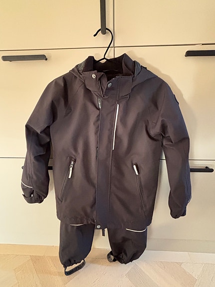 Product image 1 of 4