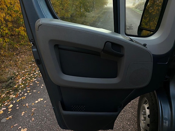 Peugeot Boxer 23 of 24