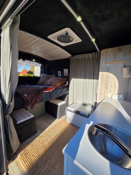 Ford Transit 7 of 9