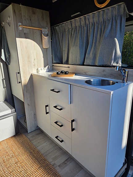 Ford Transit 6 of 9