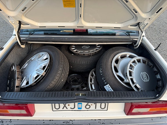 Volvo 740 4 of 7