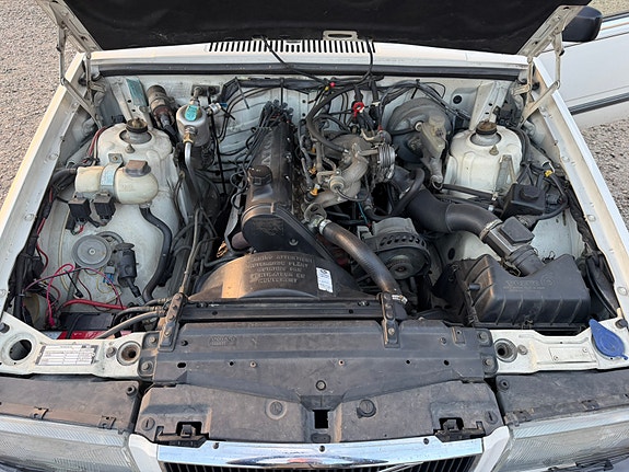 Volvo 740 5 of 7
