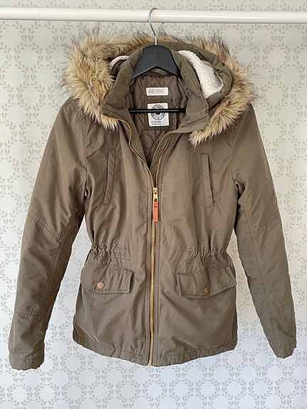 Product image 1 of 9