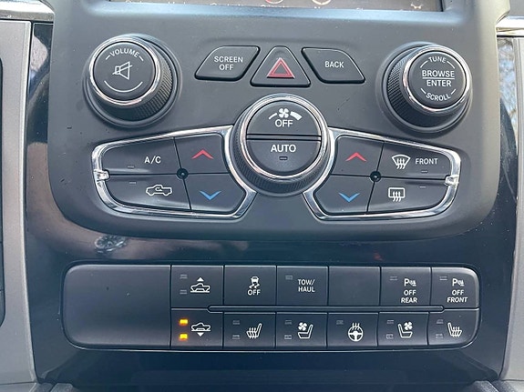 Dodge RAM 1500 12 of 13
