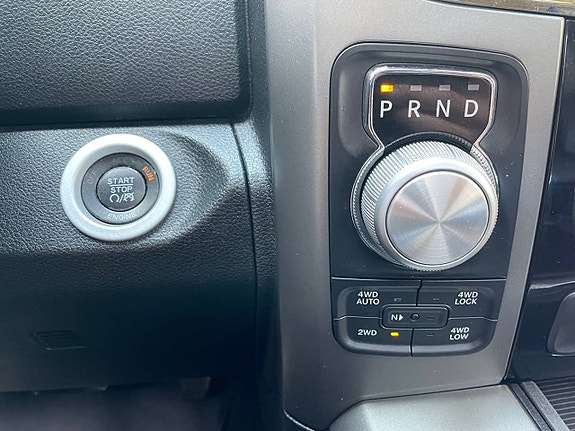 Dodge RAM 1500 13 of 13