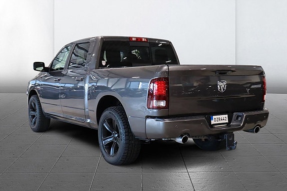 Dodge RAM 1500 5 of 13