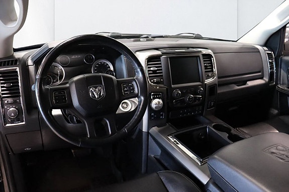 Dodge RAM 1500 8 of 13