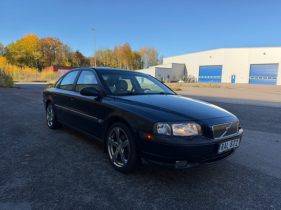 Volvo S80 2 of 6