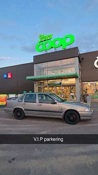 Volvo S70 3 of 4