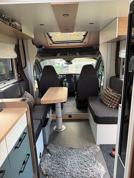 Ford Pilot Atlas 696 4 of 12